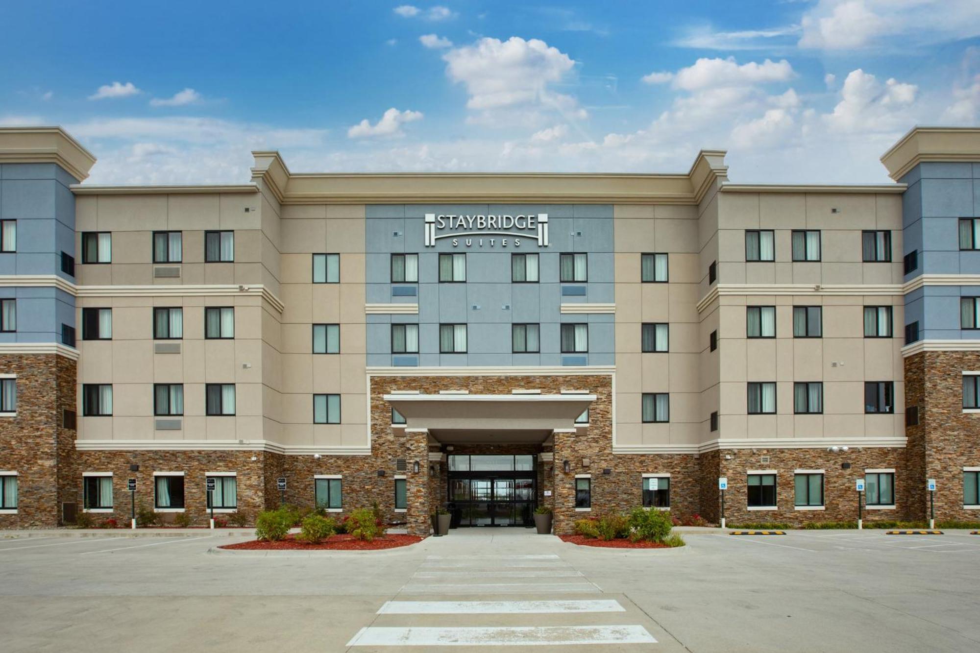 Staybridge Suites - Ames By Ihg Exteriör bild