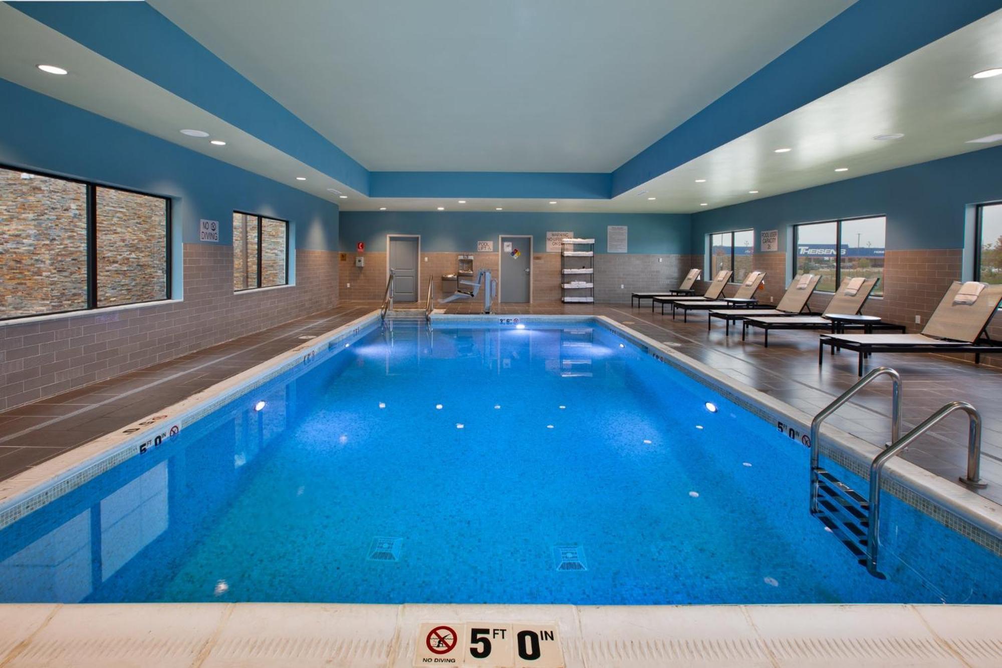 Staybridge Suites - Ames By Ihg Exteriör bild