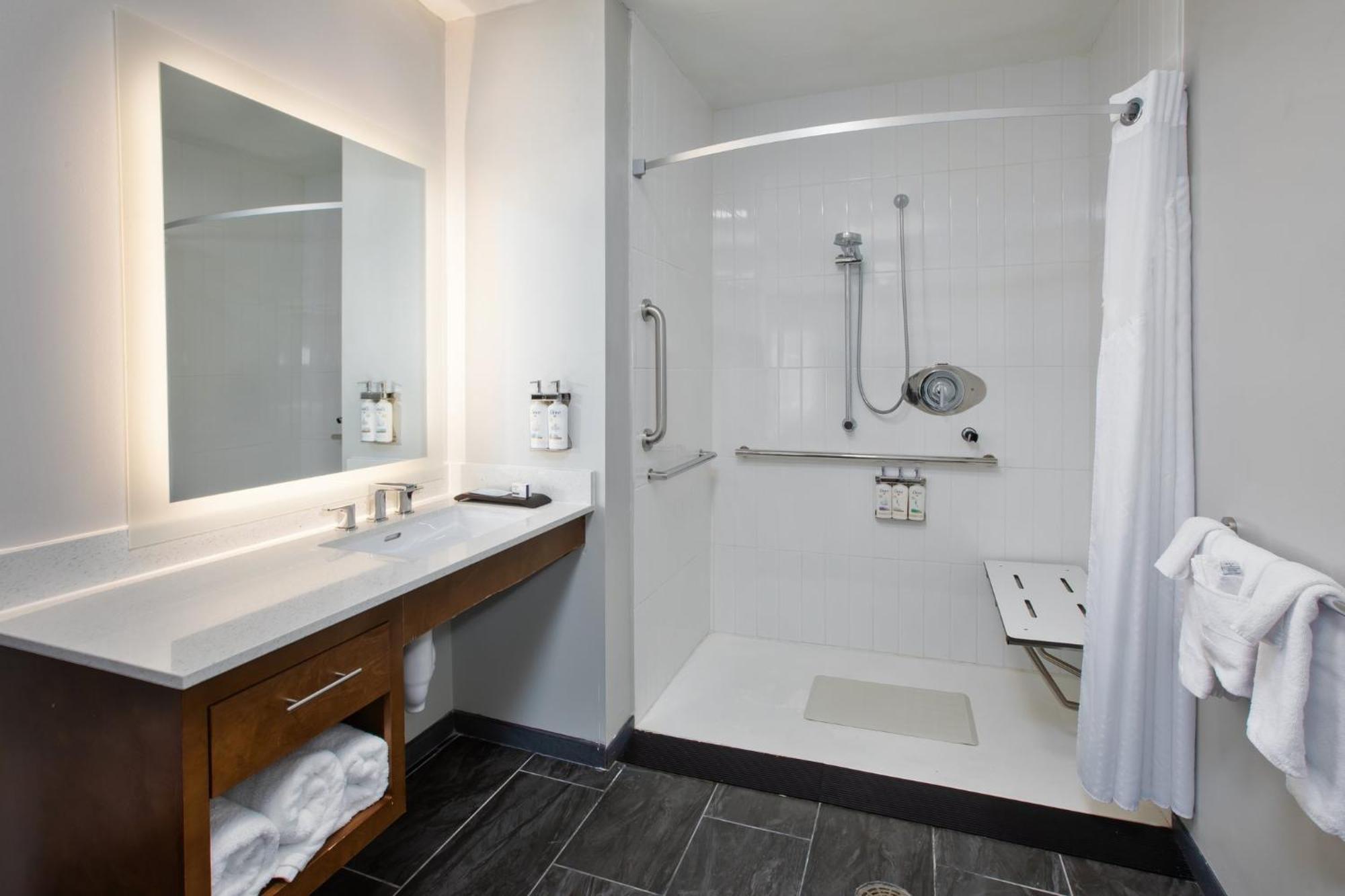 Staybridge Suites - Ames By Ihg Exteriör bild